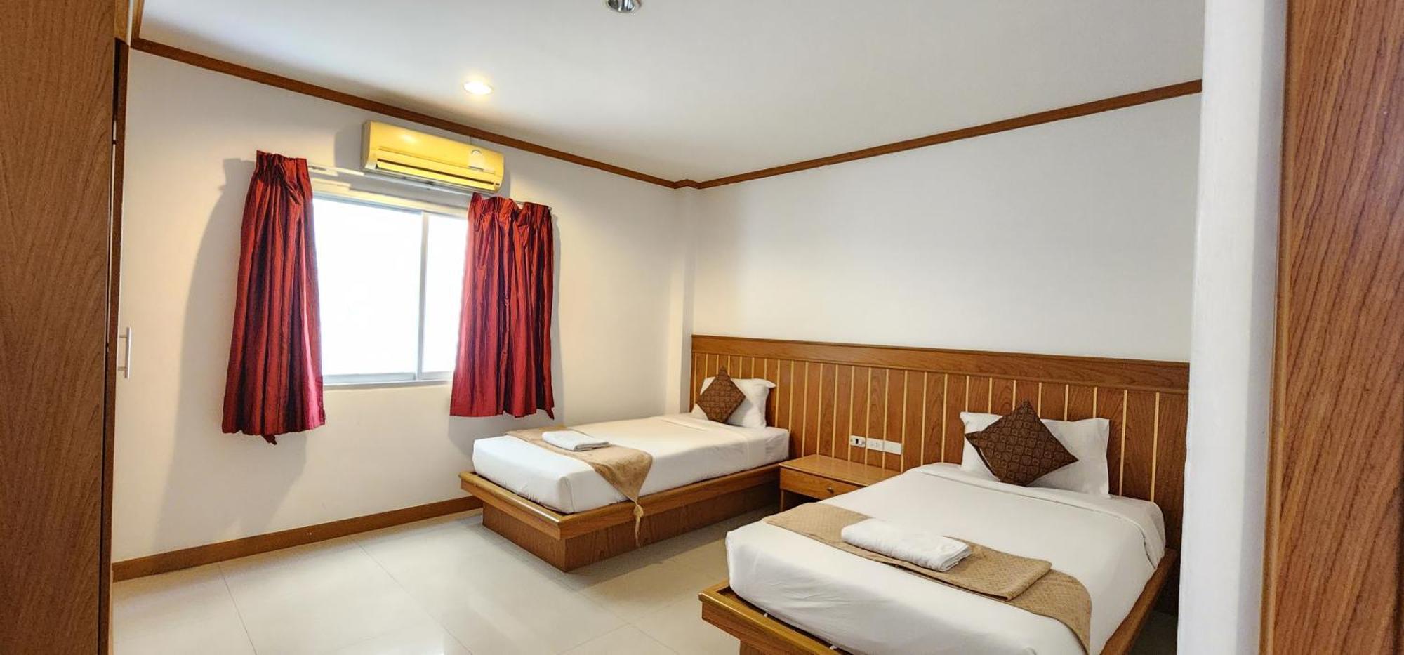 Eden Park Hotel Patong Exterior photo